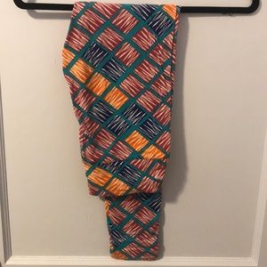 LulaRoe OS Leggings
